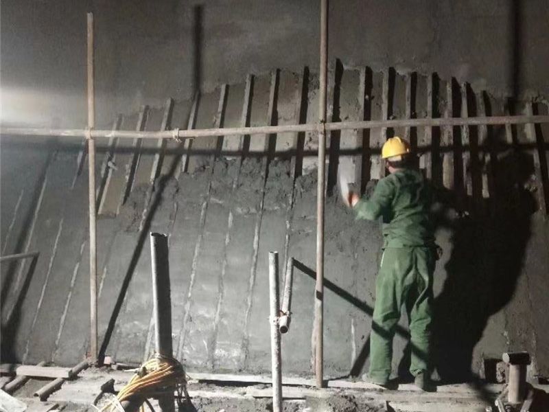 高強耐磨料施工現場
